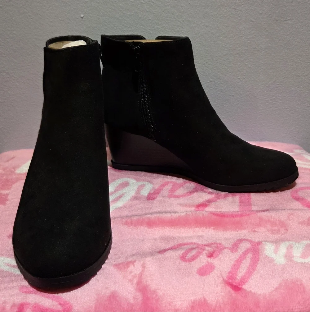 Women's Style&Co Black Haidynn Wedge Booties, Size 9M - Picture 2 of 7